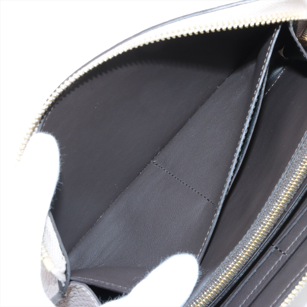 Louis Vuitton  Portfolio Comet M63104 Garage Round  Wallet  Reaction
