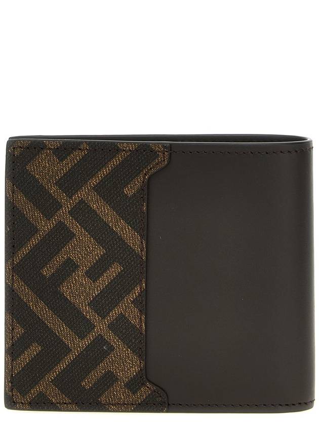 Luxury Fendi FF Square Leather Bi-Fold Half Wallet Brown