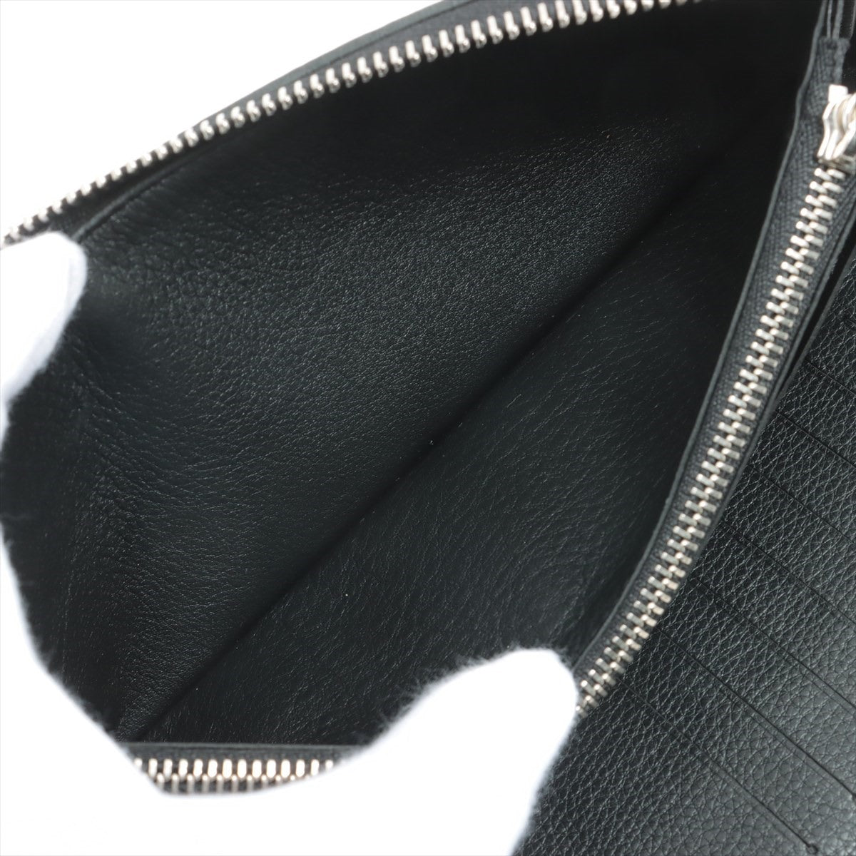 Louis Vuitton  Zippy Vertical M58412  ping Centre