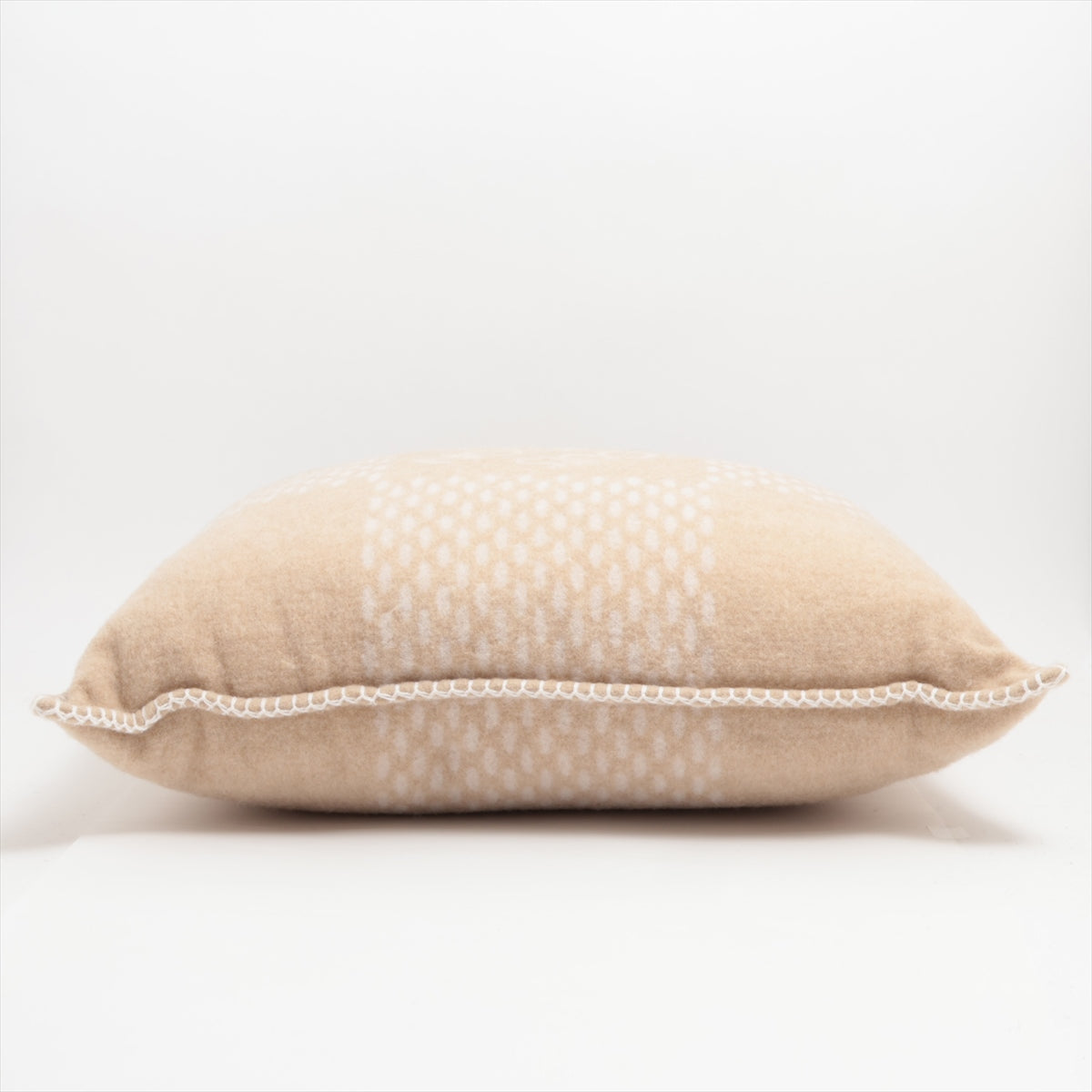Louis Vuitton AB2282 Cashmere Pillow Beige M96541