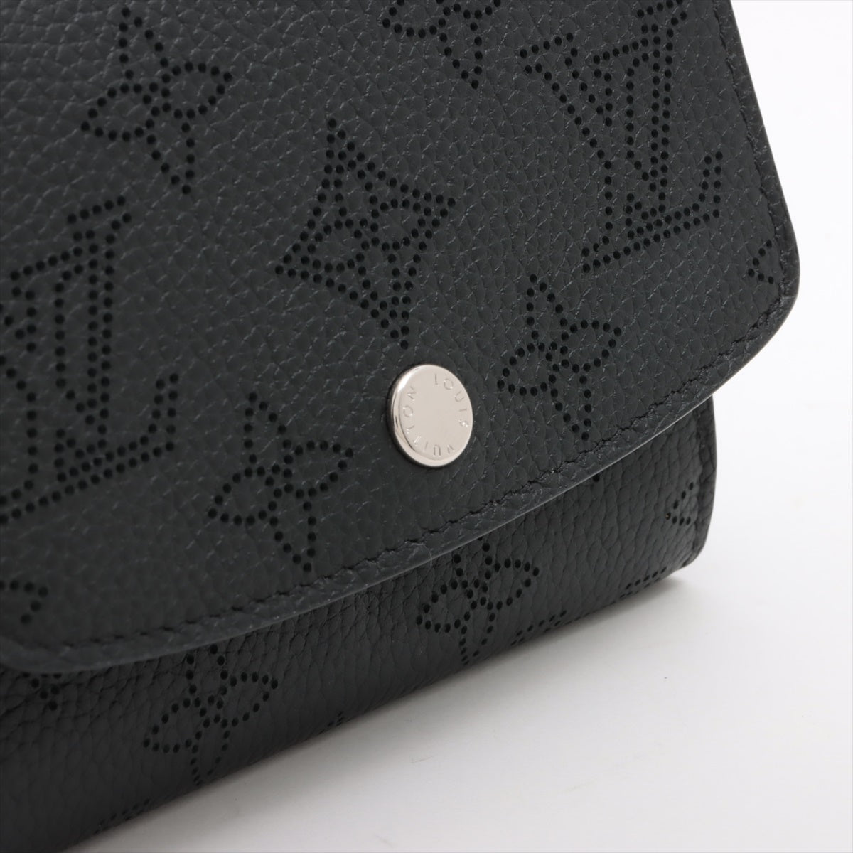 Louis Vuitton Machina Portfolio Illis M62540