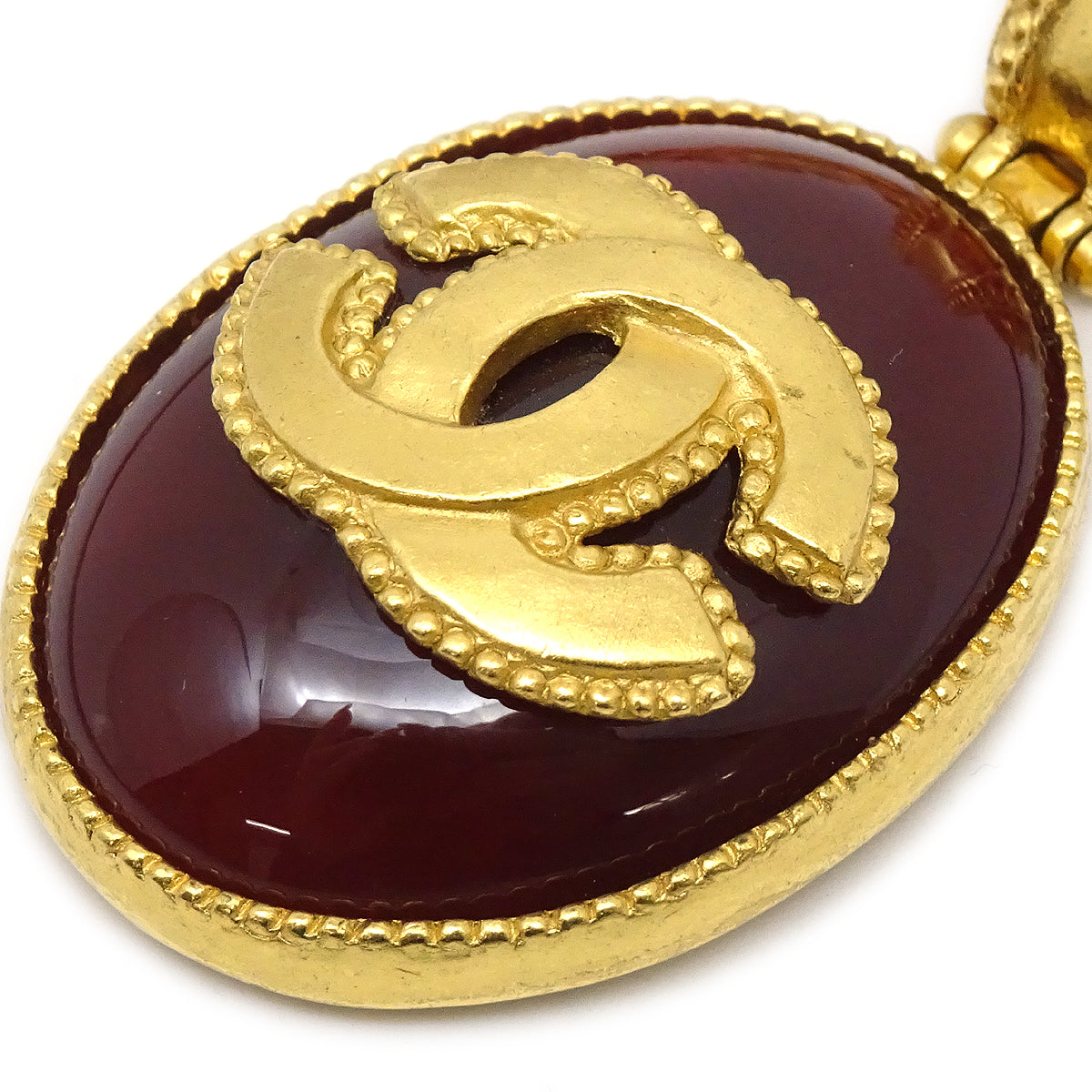 Luxury Chanel 1996 Gold Chain Pendant Necklace 96A