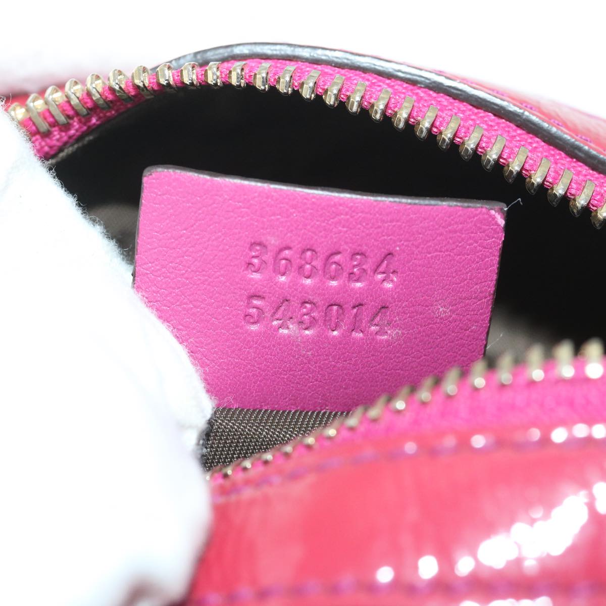 Gucci Interlocking G  Patent Leather Clutch Bag ()