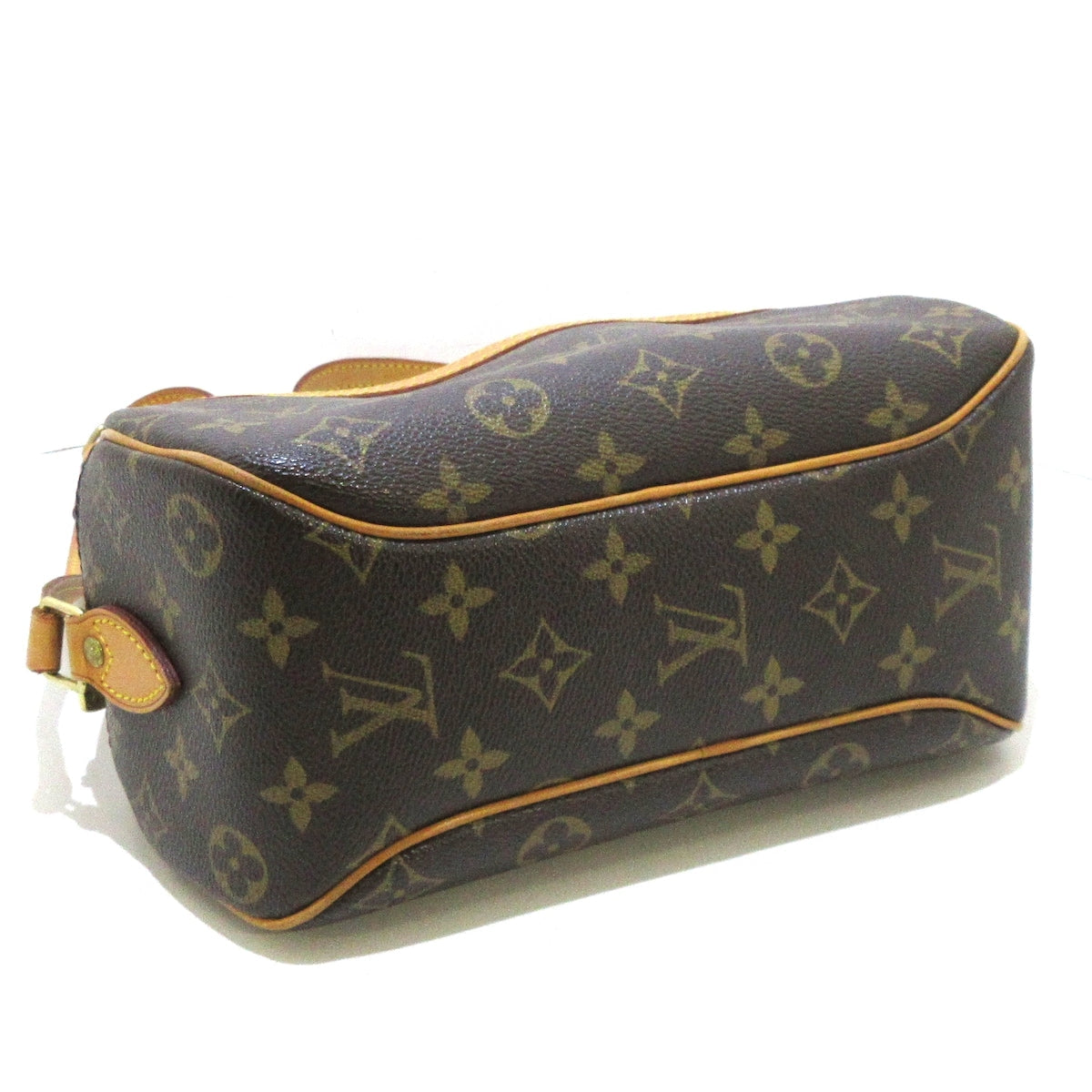 Louis Vuitton Blois  Canvas Shoulder Bag ()