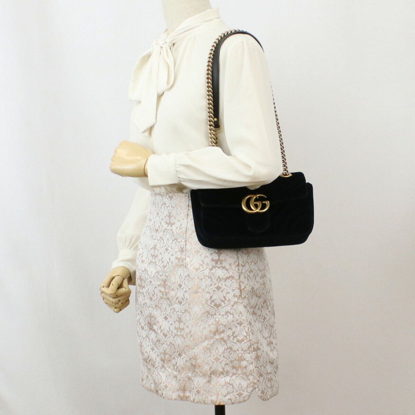 Luxury Gucci Trending 2025 Gg Marmont  Velvet Shoulder Bag ()