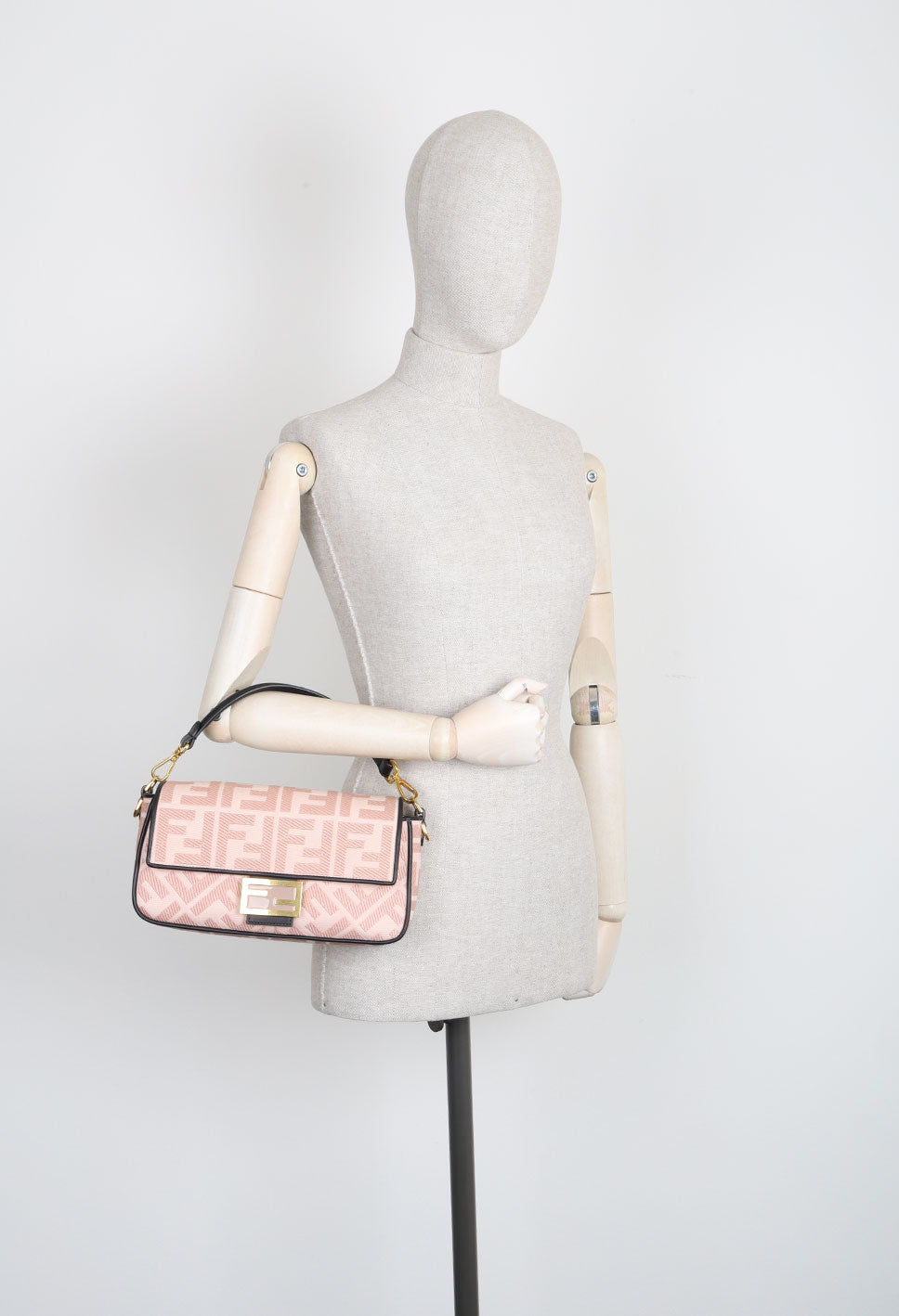 Luxury Fendi Baguette NM Zucca Embroidered Canvas Pink