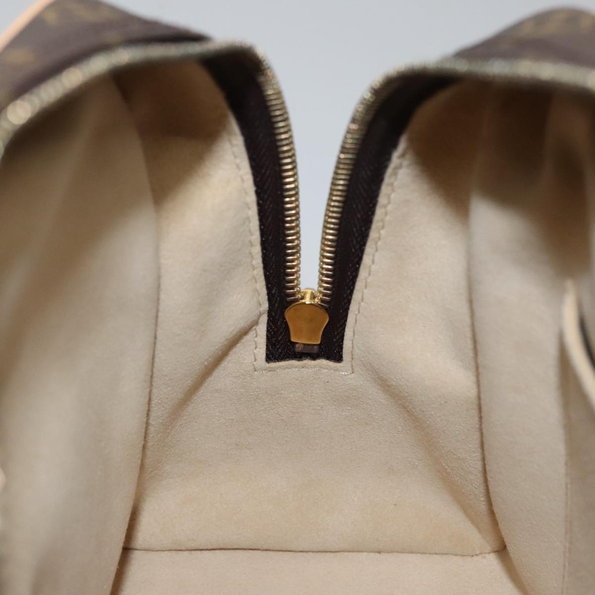 LOUIS VUITTON Monogram Manhattan PM Hand Bag M40026 LV FF5979SA