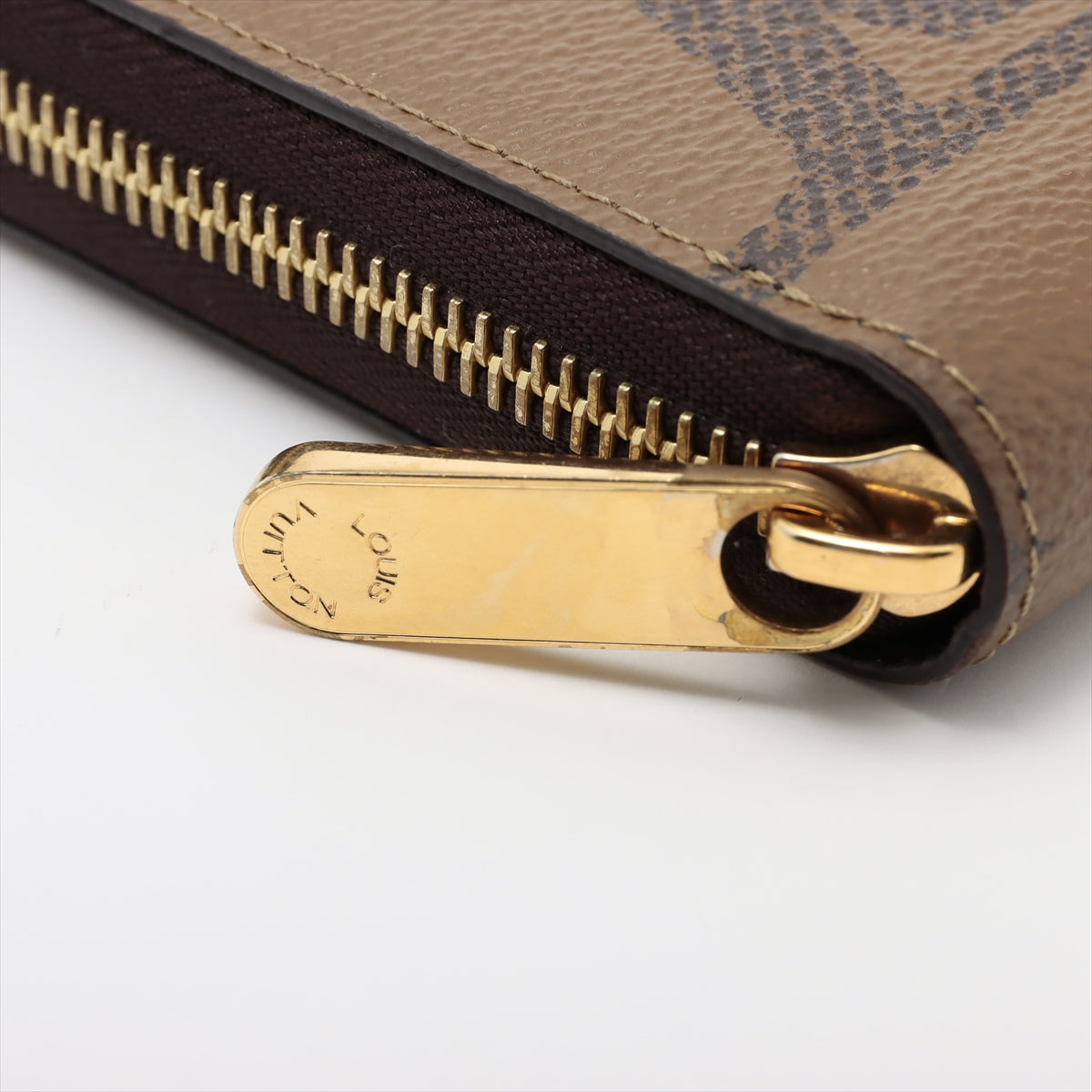 Louis Vuitton Giant Monogram Reversee Zippie Wallet M69353 Black X Brown Round Zip Wallet