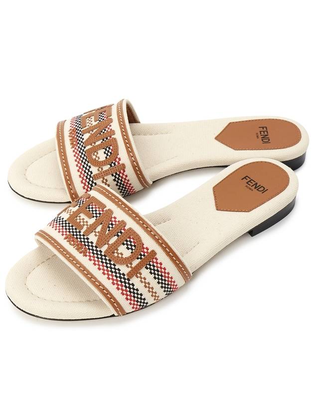 Luxury Fendi Signature Slides Slipper Beige