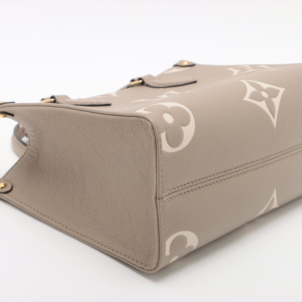 Louis Vuitton bicolor monogram implant onzagor PM M45779  reaction at