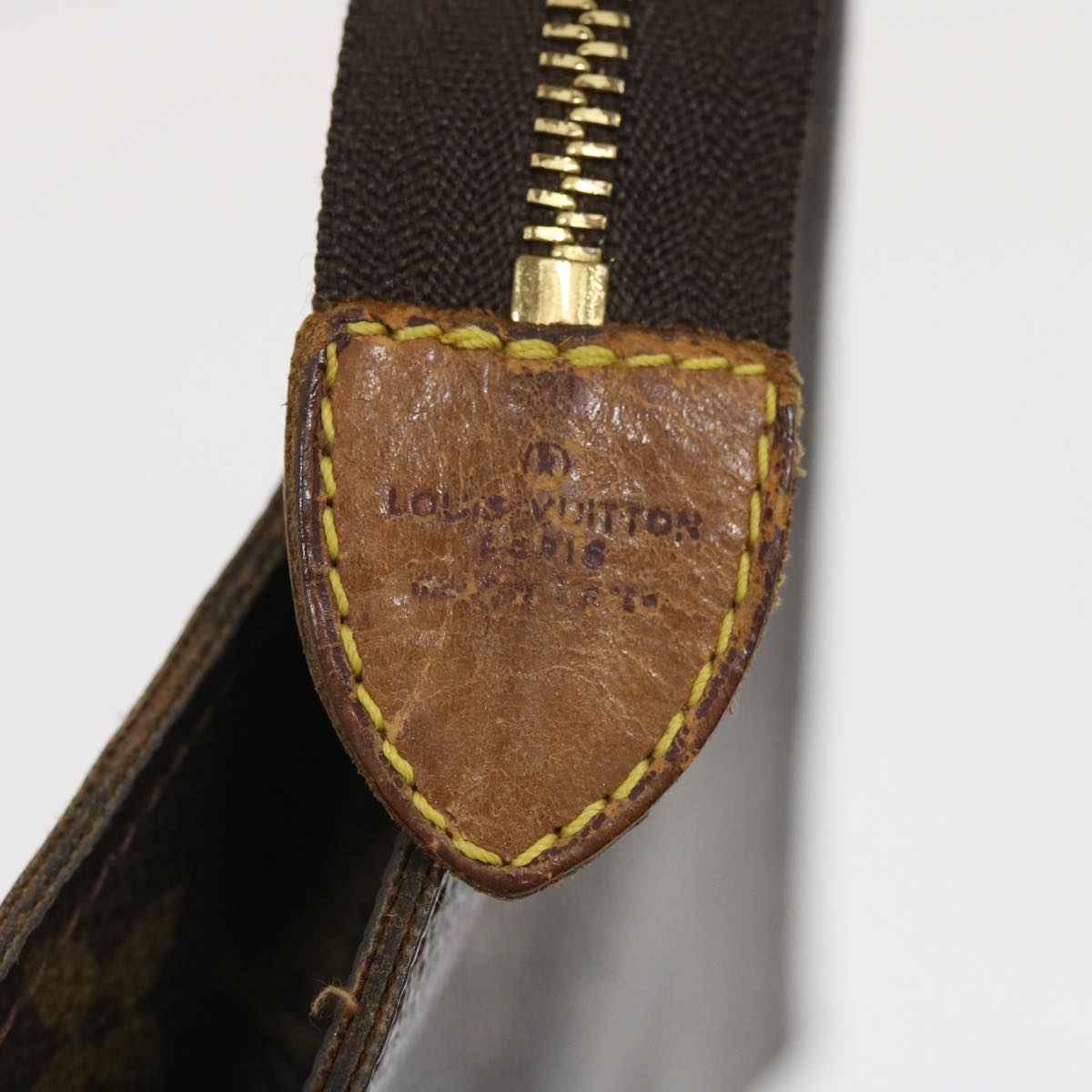 LOUIS VUITTON Monogram Poche Toilette 26 Pouch M47542 LV fm1431
