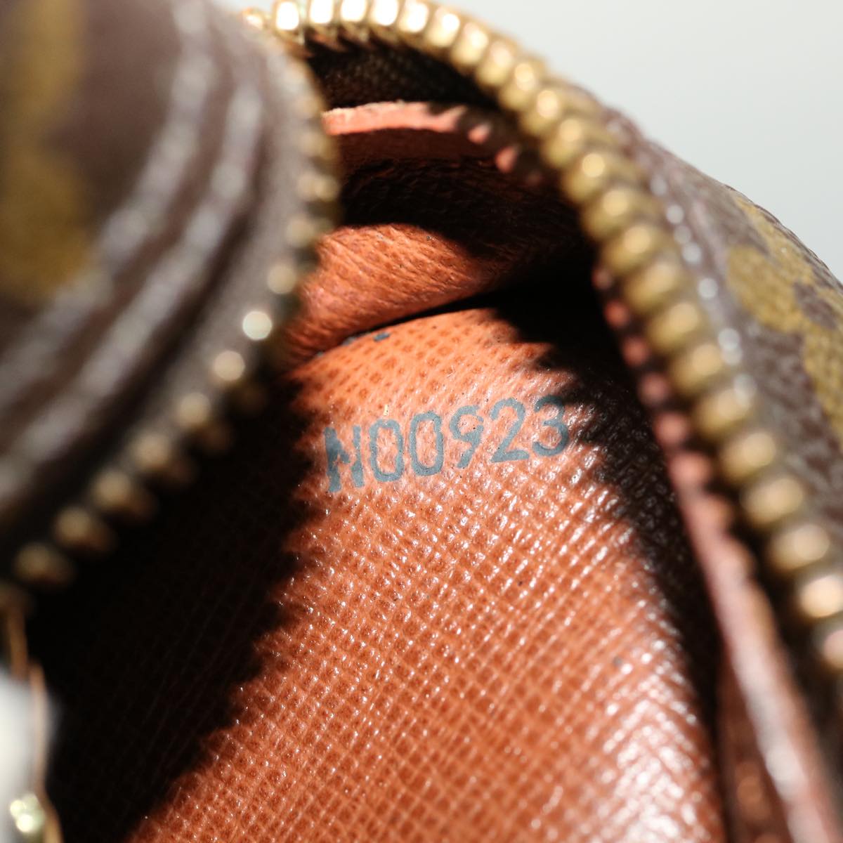 LOUIS VUITTON Monogram Trocadero 23 Shoulder Bag M51276 LV fm1520