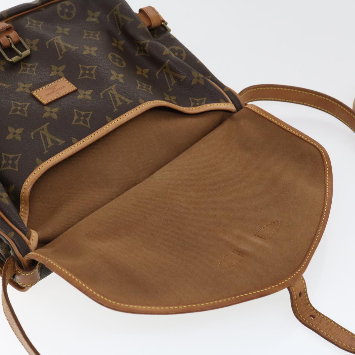 LOUIS VUITTON Monogram Saumur 30 Shoulder Bag M42256 LV fm1589