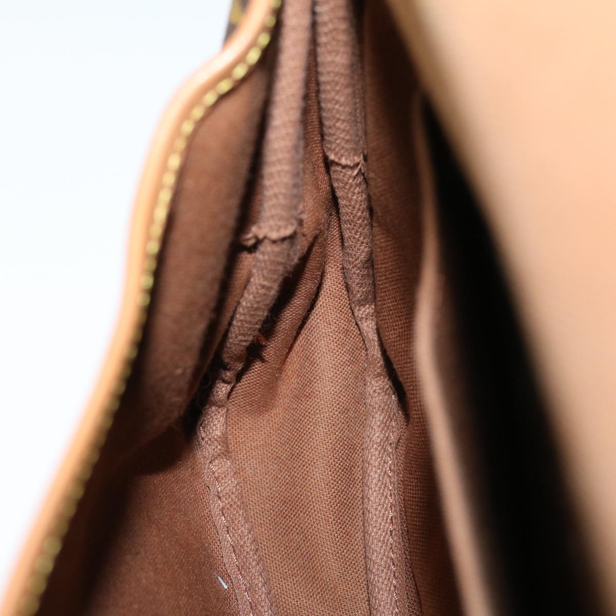 LOUIS VUITTON Monogram Saumur 30 Shoulder Bag M42256 LV fm1589