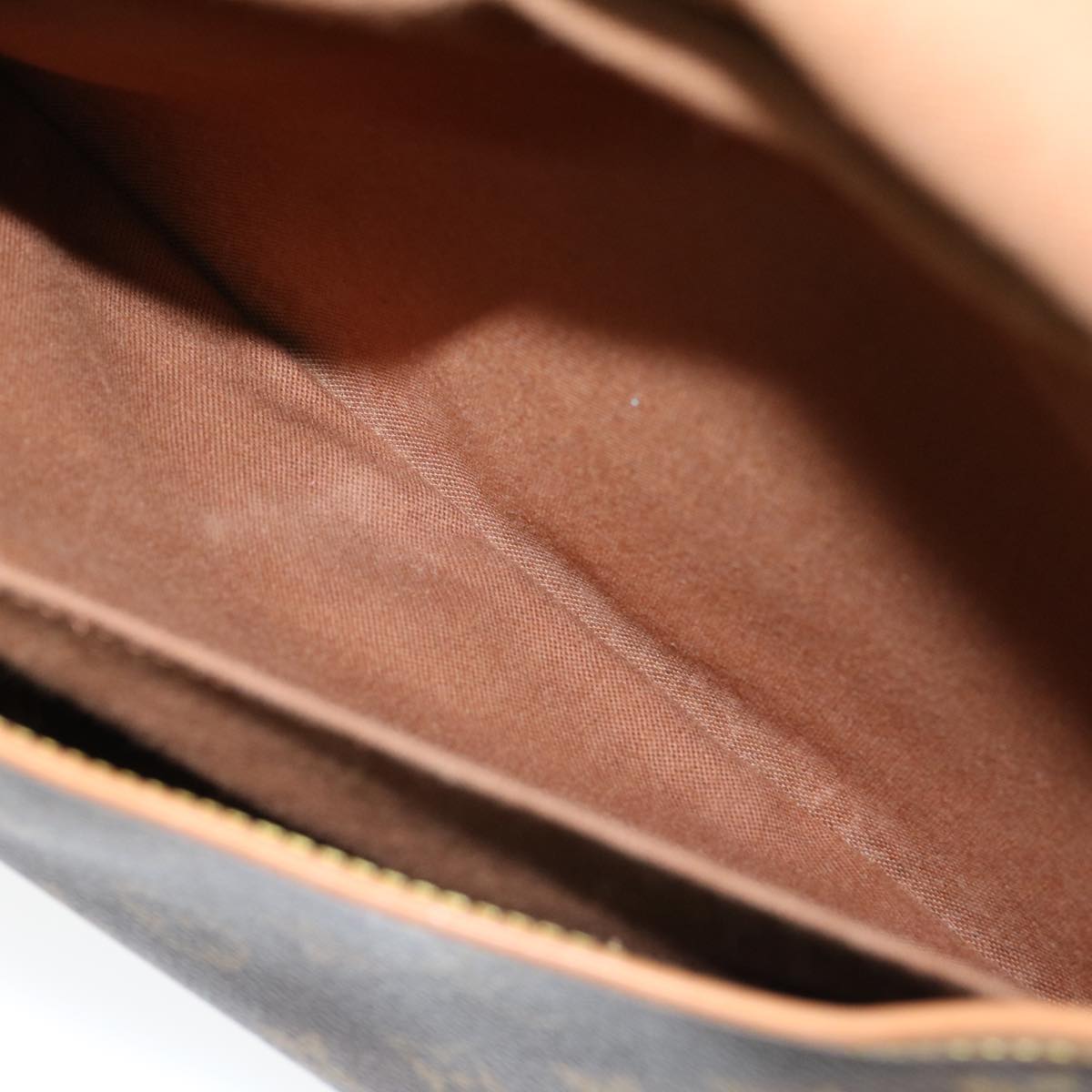 LOUIS VUITTON Monogram Saumur 30 Shoulder Bag M42256 LV fm1589