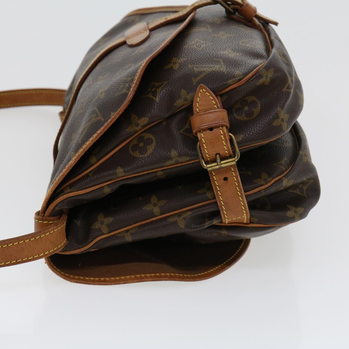 LOUIS VUITTON Monogram Saumur 30 Shoulder Bag M42256 LV fm1589