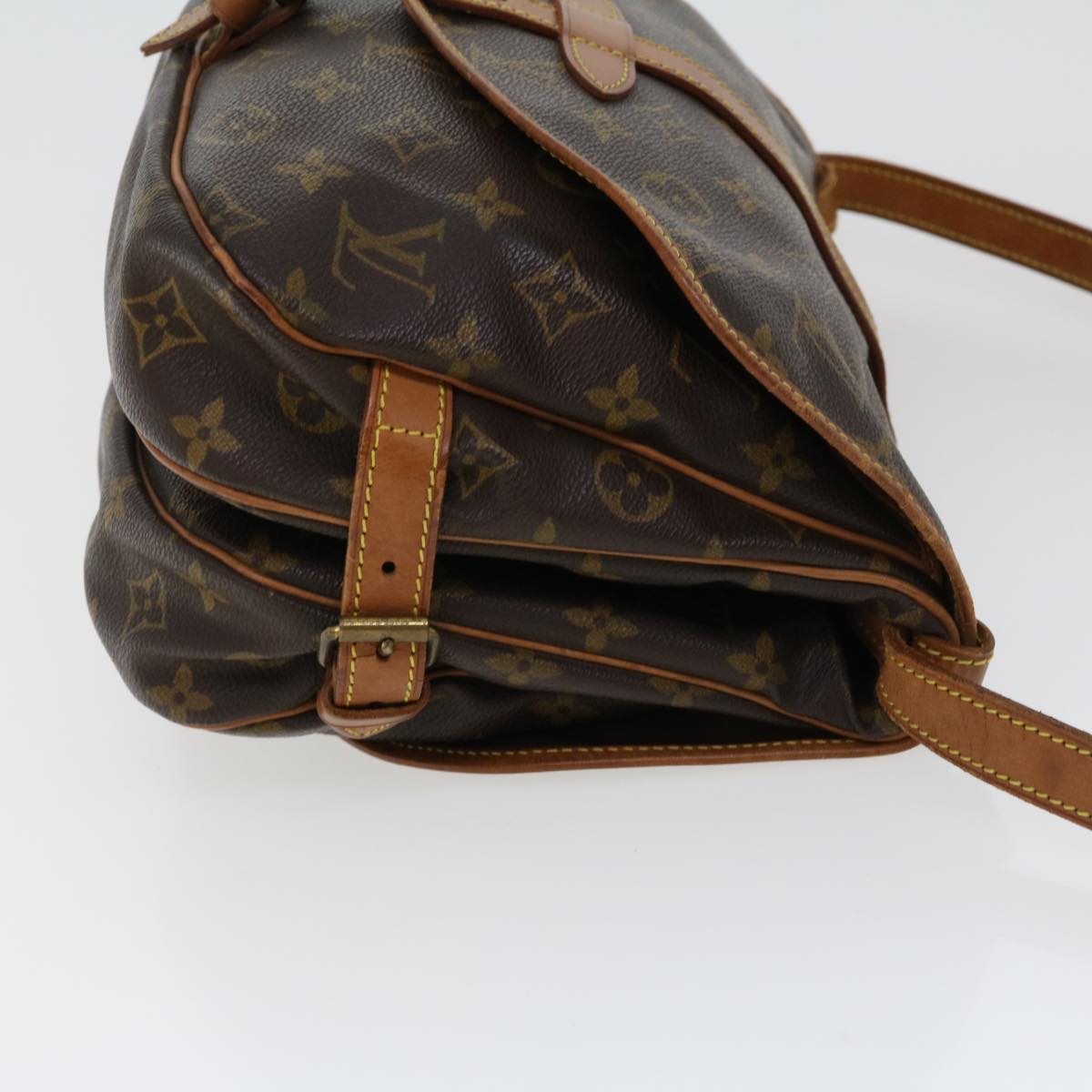 LOUIS VUITTON Monogram Saumur 30 Shoulder Bag M42256 LV fm1589