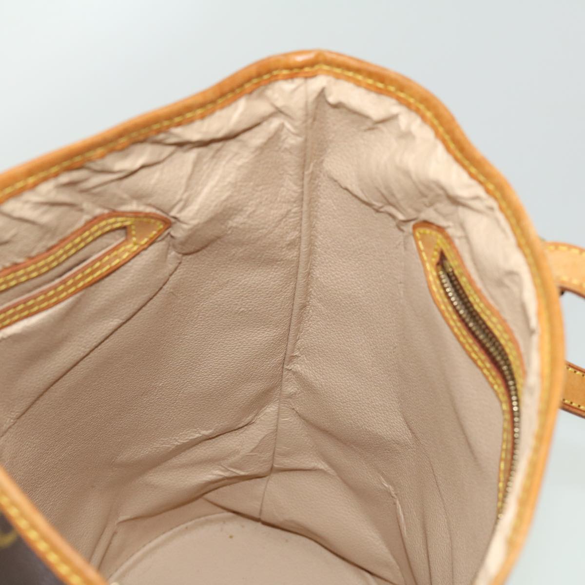 LOUIS VUITTON Monogram Bucket GM Shoulder Bag M42236 LV fm1737