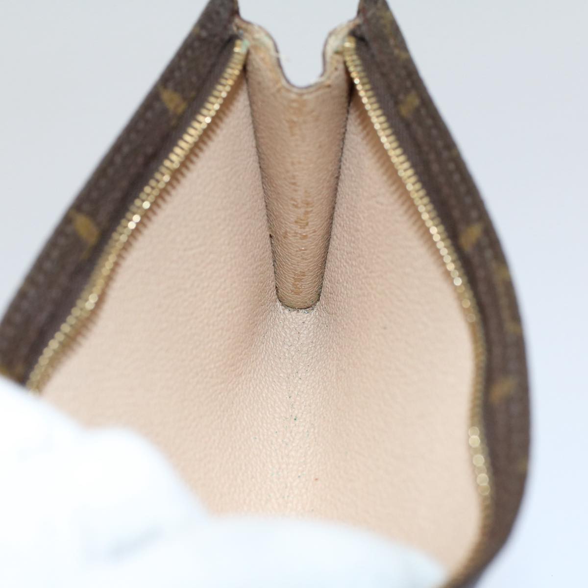 LOUIS VUITTON Monogram Bucket GM Pouch Accessory Pouch LV fm2820
