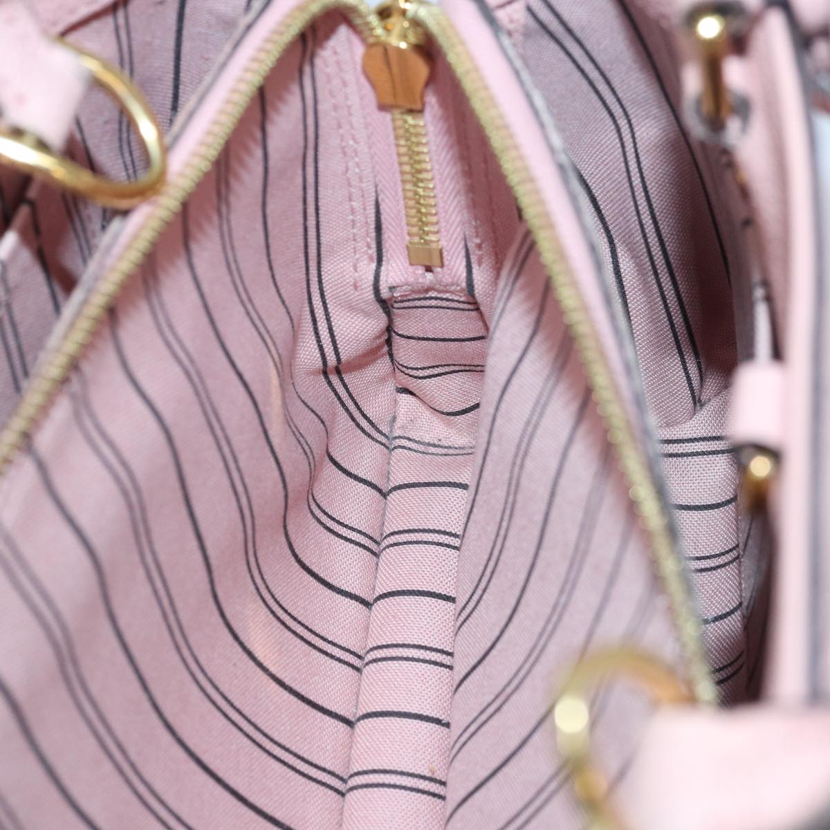 LOUIS VUITTON Monogram Empreinte Montaigne BB Bag Pink Rose M44123 fm3558A