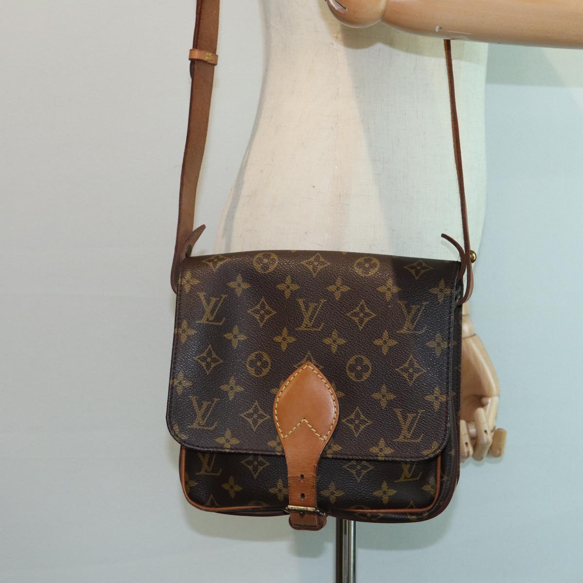 LOUIS VUITTON Monogram Cartouchiere MM Shoulder Bag M51253 LV fm3592