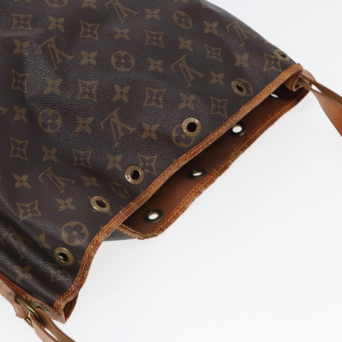 LOUIS VUITTON Monogram Noe Shoulder Bag M42224 LV fm3595