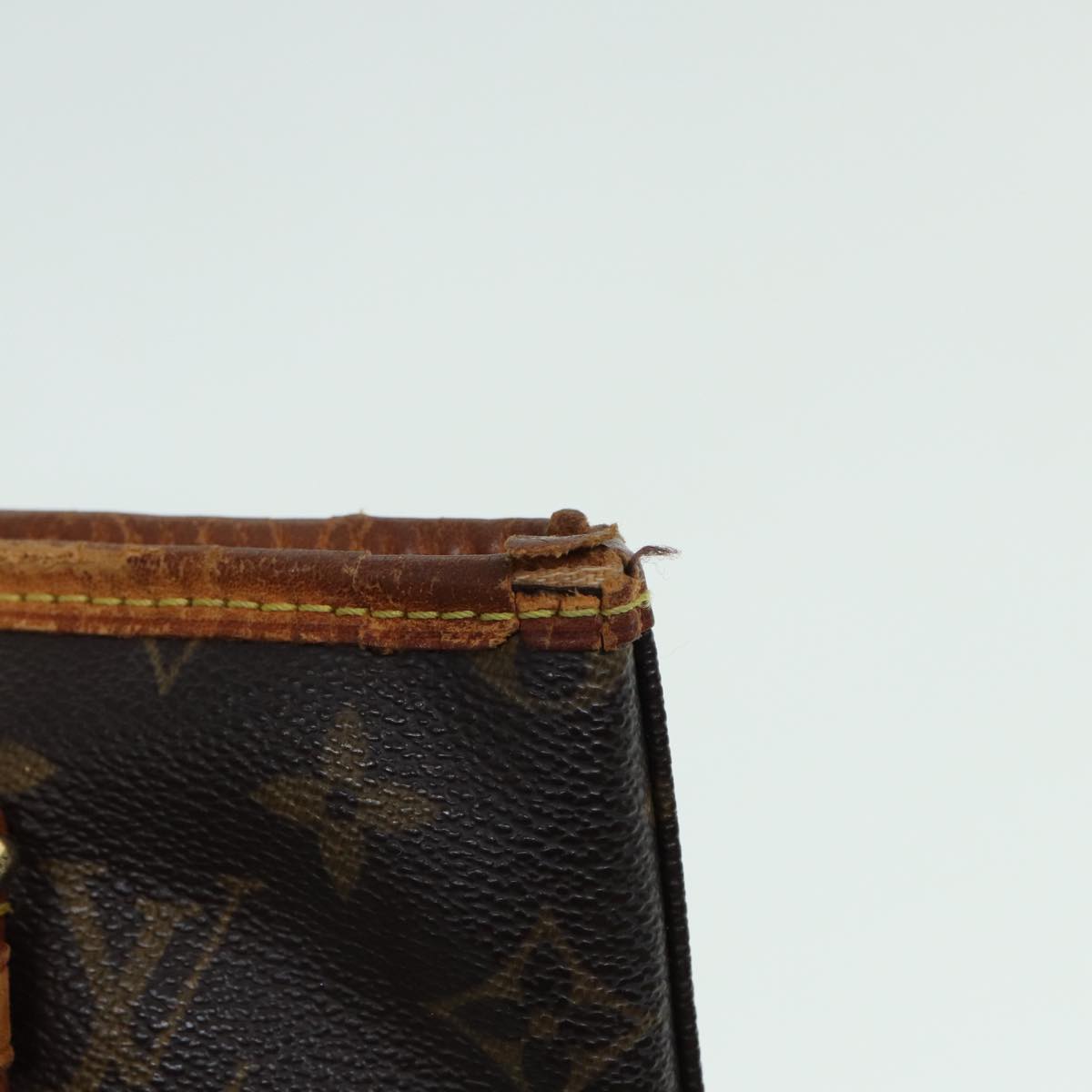 LOUIS VUITTON Monogram Bucket PM Shoulder Bag M42238 LV fm3598