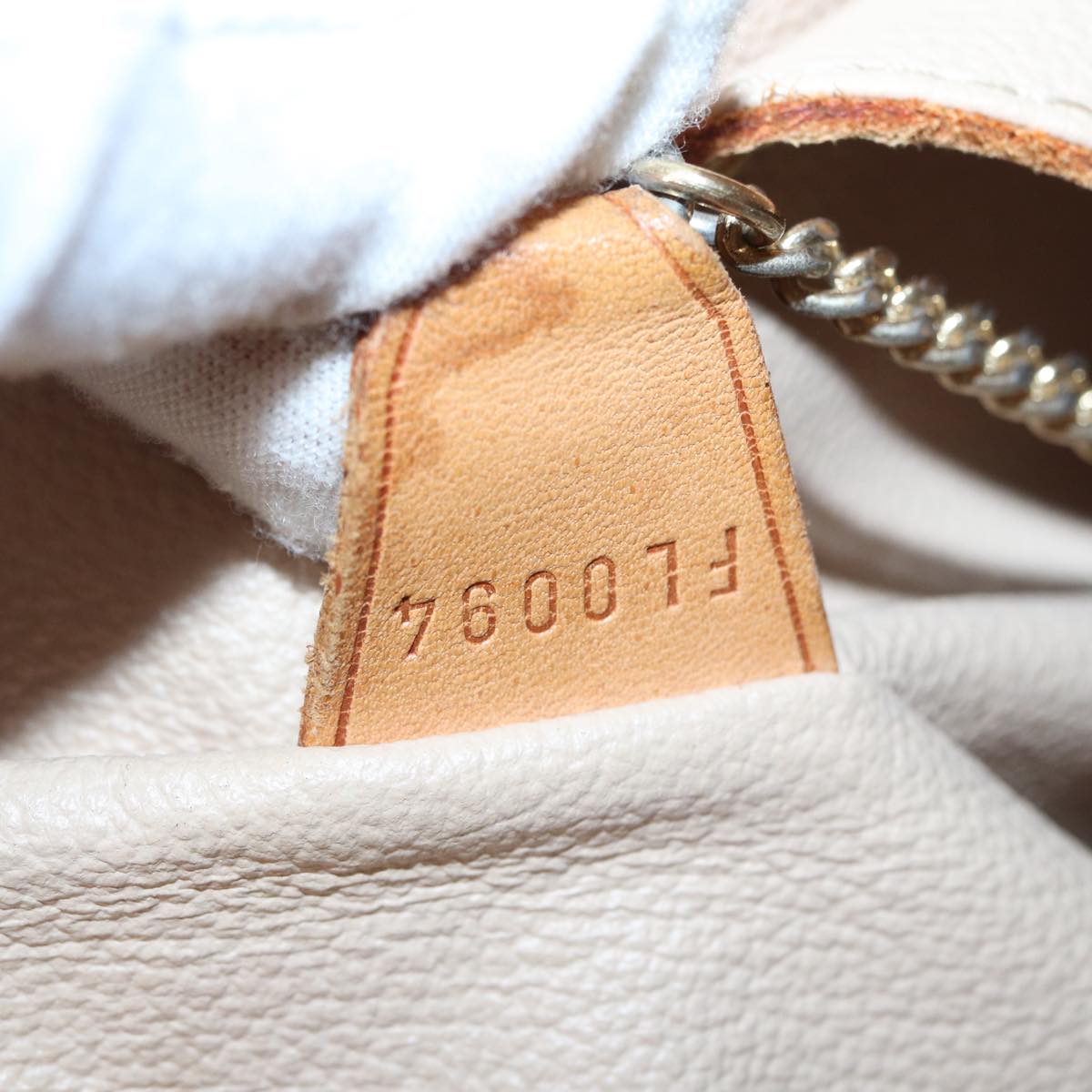 LOUIS VUITTON Monogram Bucket PM Shoulder Bag M42238 LV fm3598