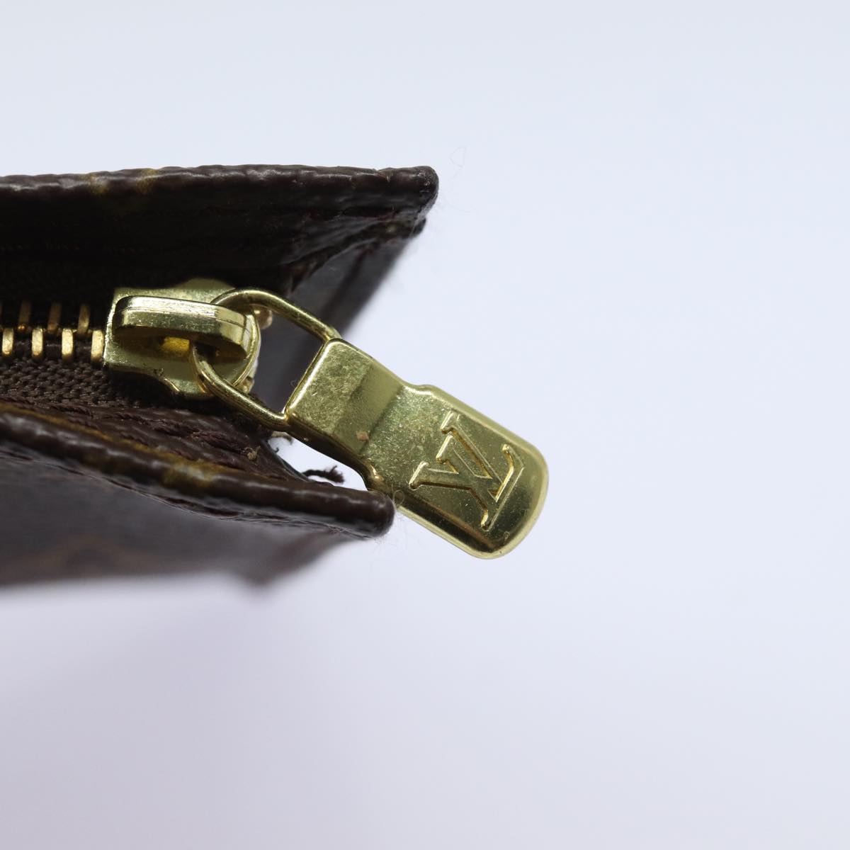 LOUIS VUITTON Monogram Bucket GM Pouch Accessory Pouch LV fm3606