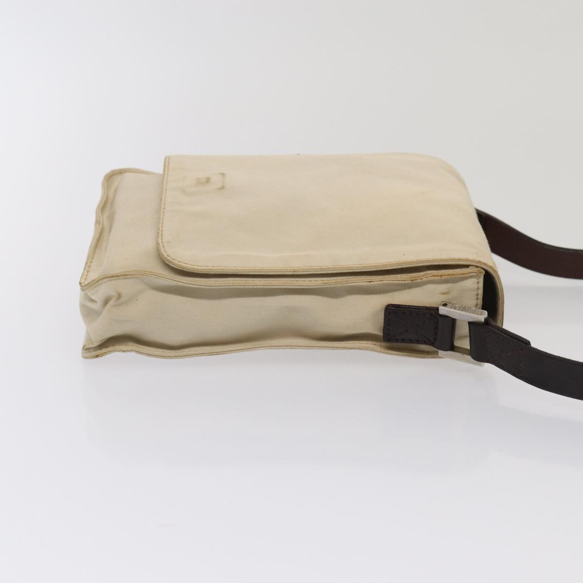 Luxury Fendi Canvas Shoulder Bag Beigefm3657