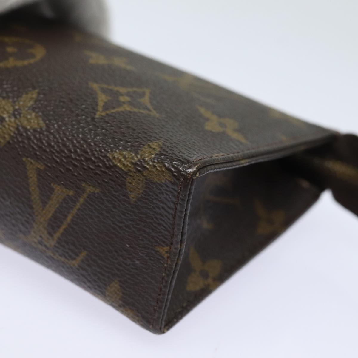 LOUIS VUITTON Monogram Poche Toilette 15 Pouch M47546 LV fm3698