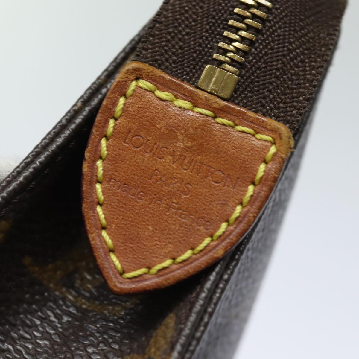 LOUIS VUITTON Monogram Poche Toilette 15 Pouch M47546 LV fm3698