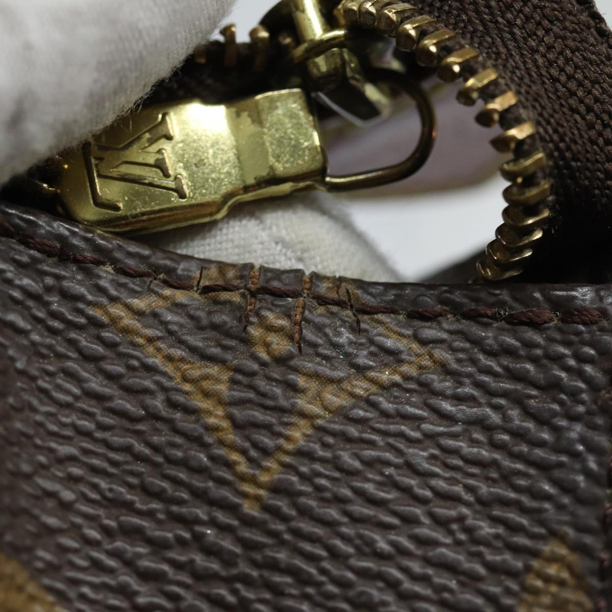 LOUIS VUITTON Monogram Poche Toilette 15 Pouch M47546 LV fm3698