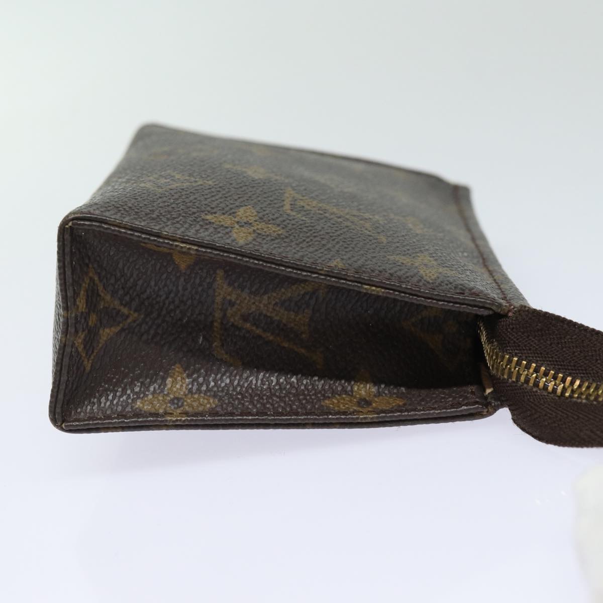 LOUIS VUITTON Monogram Poche Toilette 15 Pouch M47546 LV fm3698