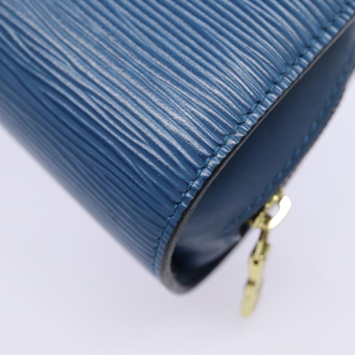 LOUIS VUITTON Epi Dauphine PM Pouch Blue M48445 LV fm3723
