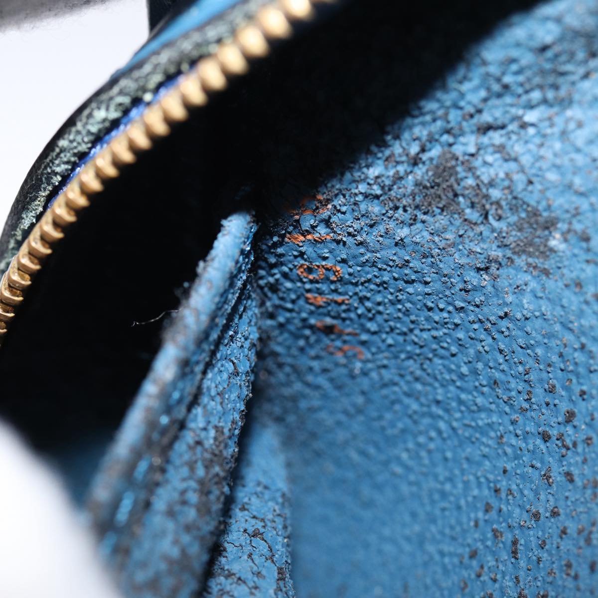 LOUIS VUITTON Epi Dauphine PM Pouch Blue M48445 LV fm3723