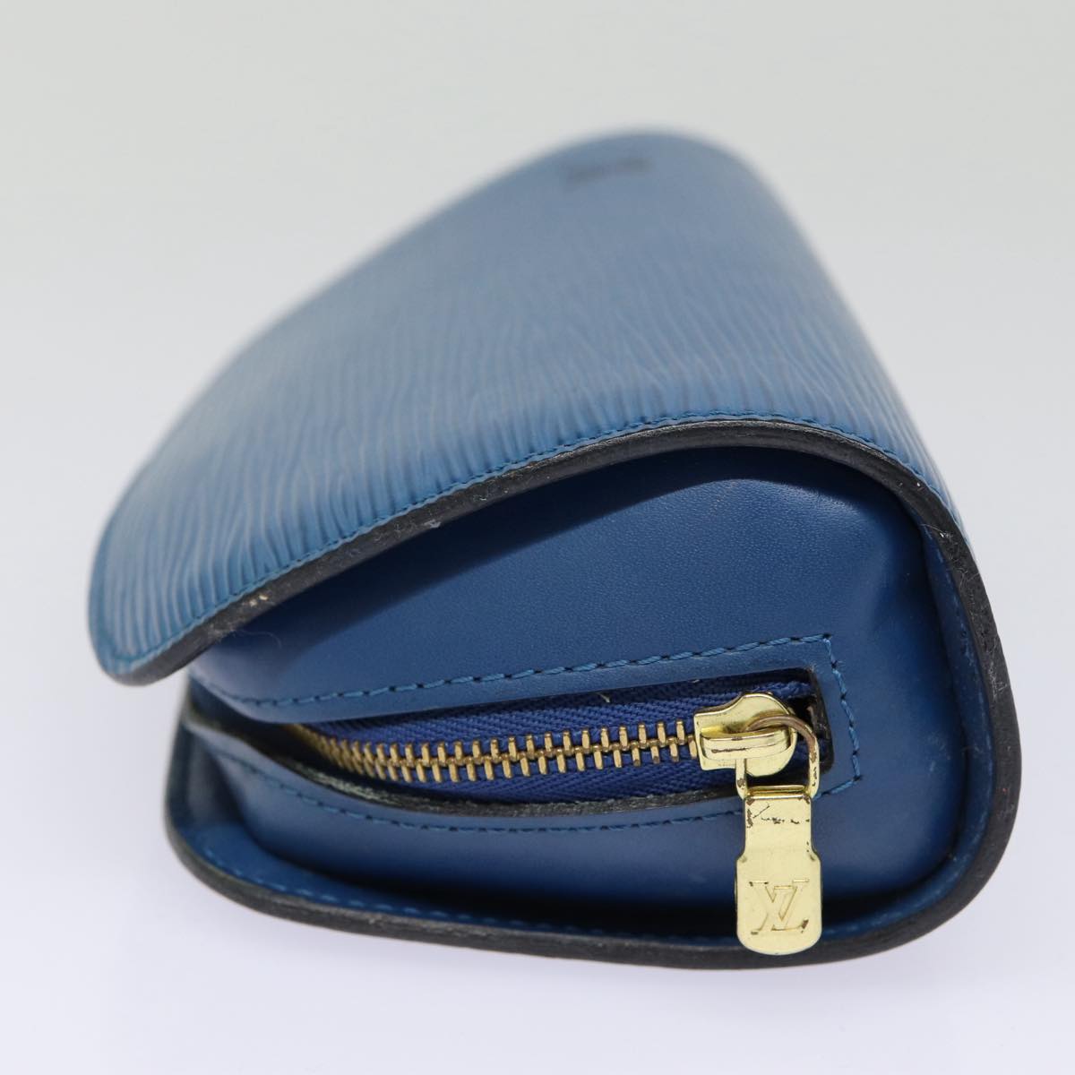 LOUIS VUITTON Epi Dauphine PM Pouch Blue M48445 LV fm3723