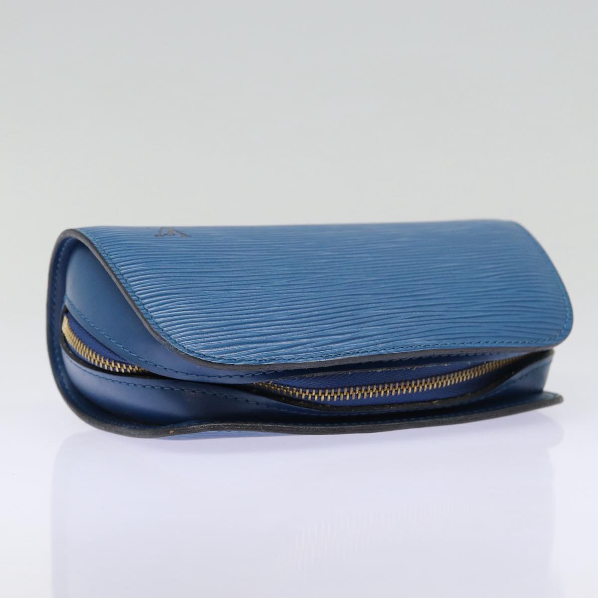 LOUIS VUITTON Epi Dauphine PM Pouch Blue M48445 LV fm3723