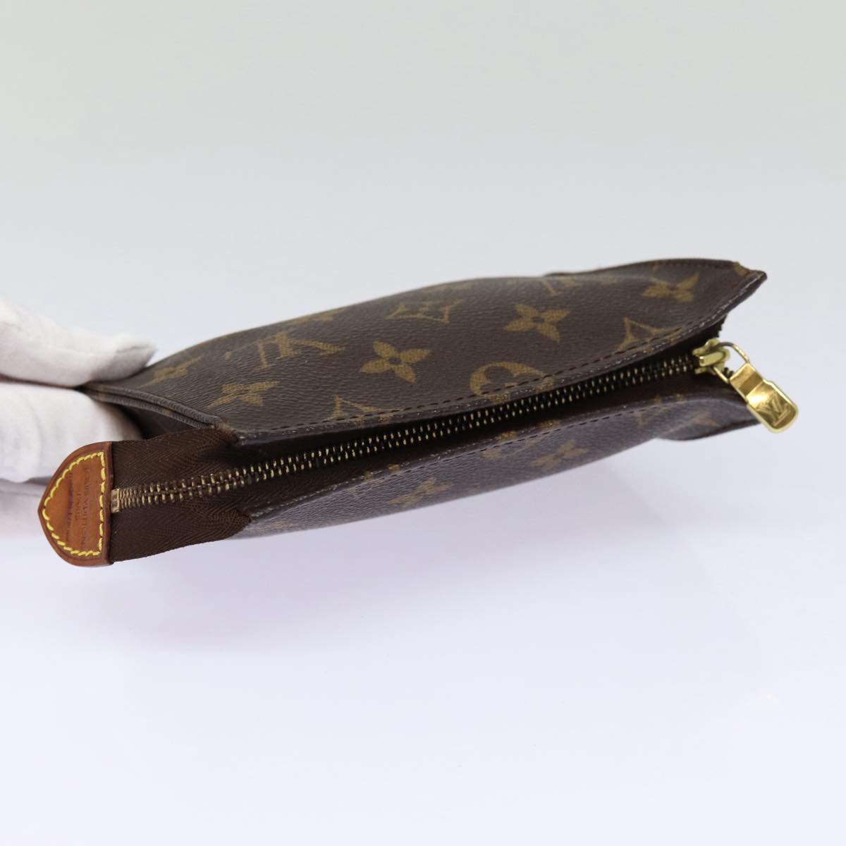 LOUIS VUITTON Monogram Poche Toilette 15 Pouch M47546 LV fm3777