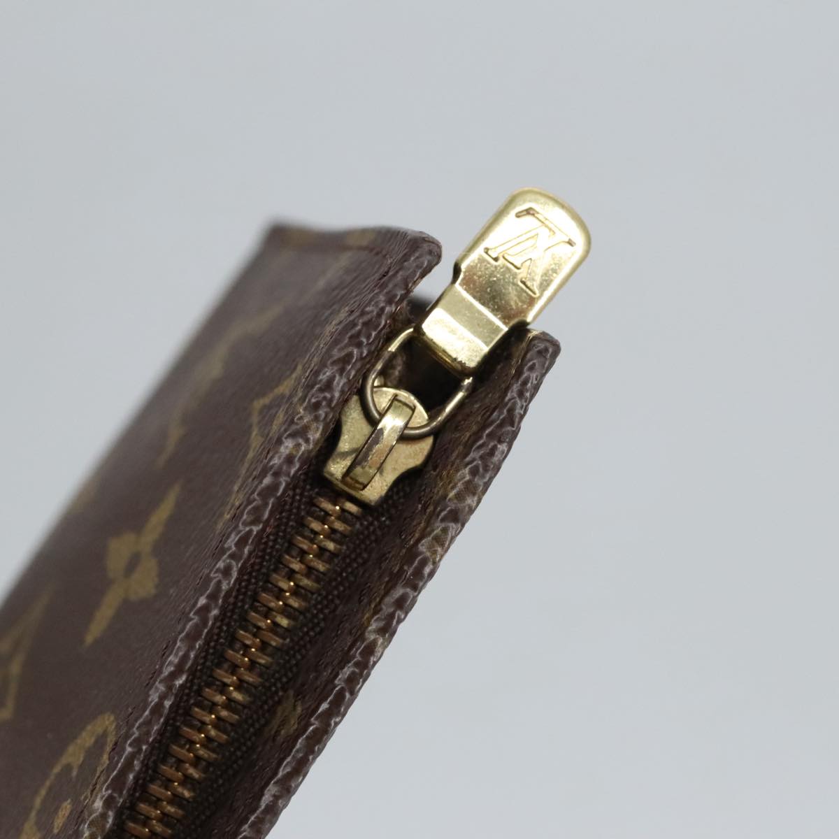 LOUIS VUITTON Monogram Bucket GM Pouch Accessory Pouch LV fm4037