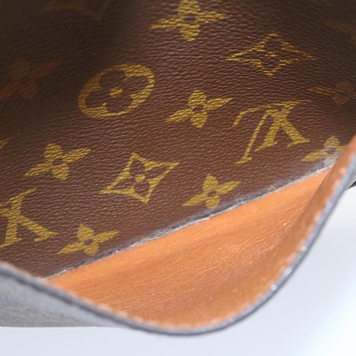 LOUIS VUITTON Monogram Saint Cloud MM Shoulder Bag M51243 LV am1220g