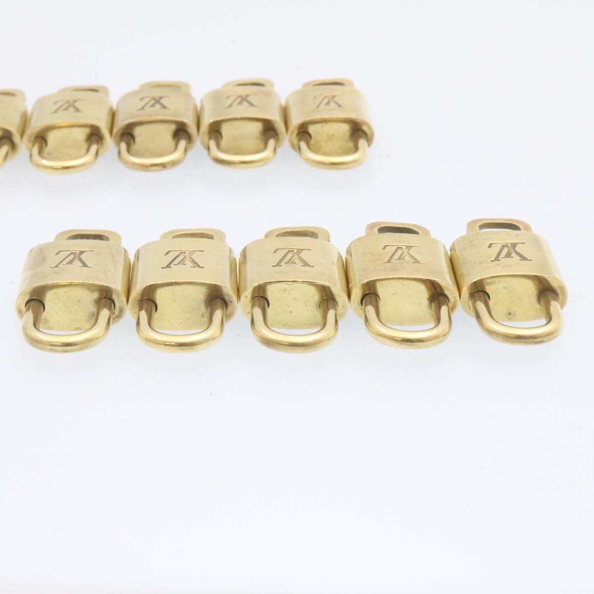 LOUIS VUITTON Padlock 10set Padlock Gold Tone LV am1295g