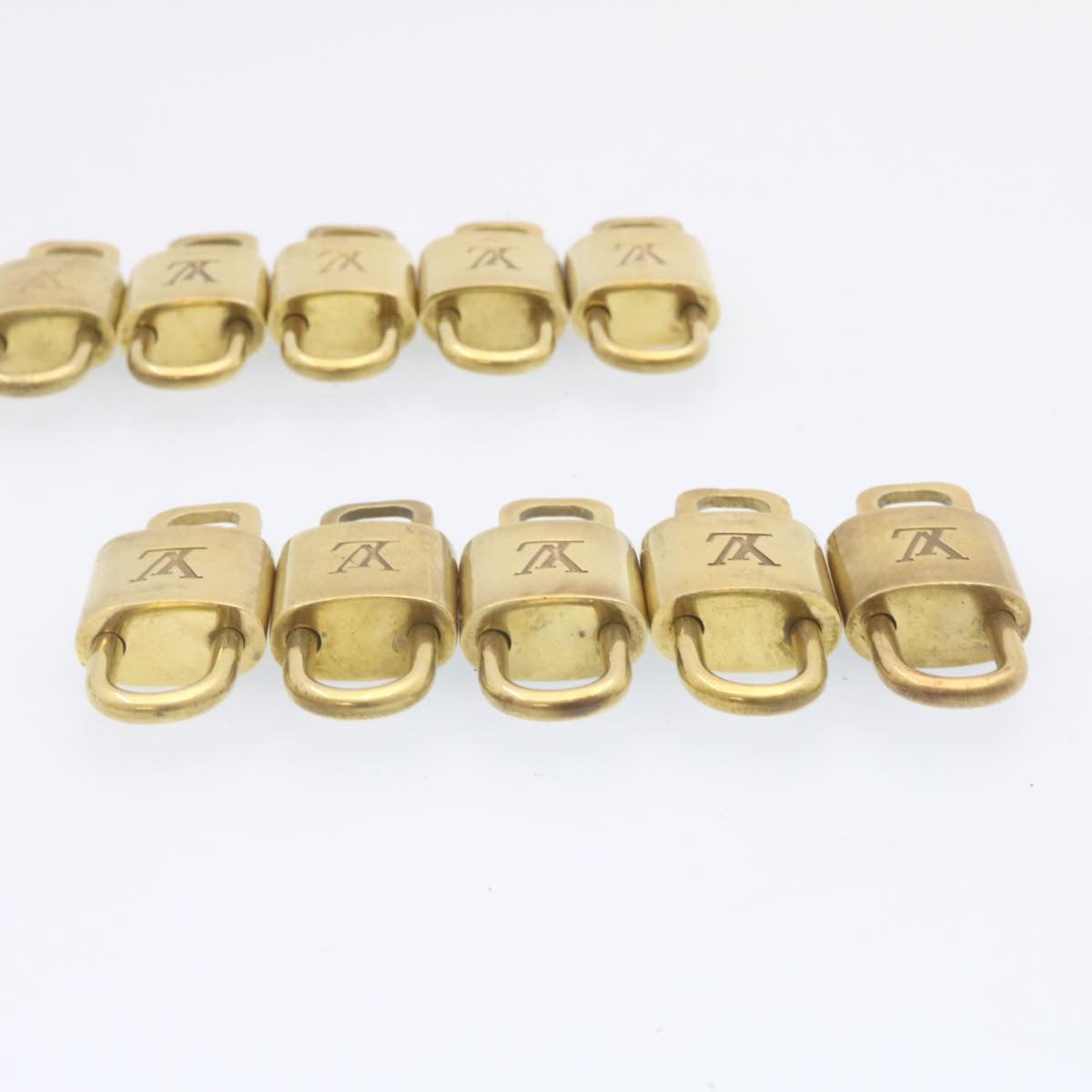 LOUIS VUITTON Padlock 10set Padlock Gold Tone LV am1297g