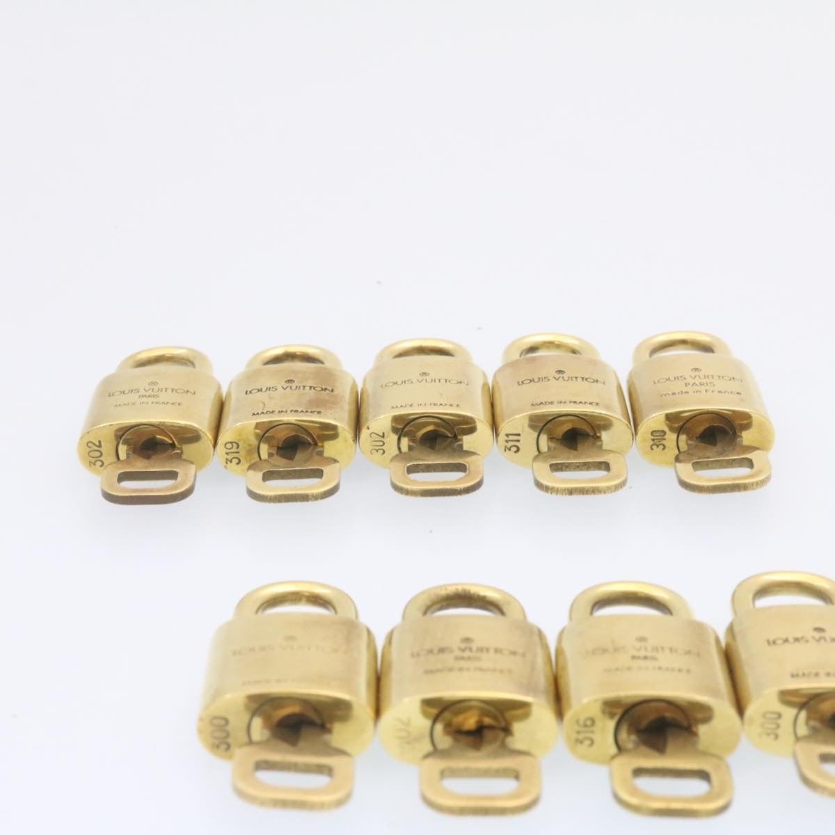 LOUIS VUITTON Padlock 10set Padlock Gold Tone LV am1302g