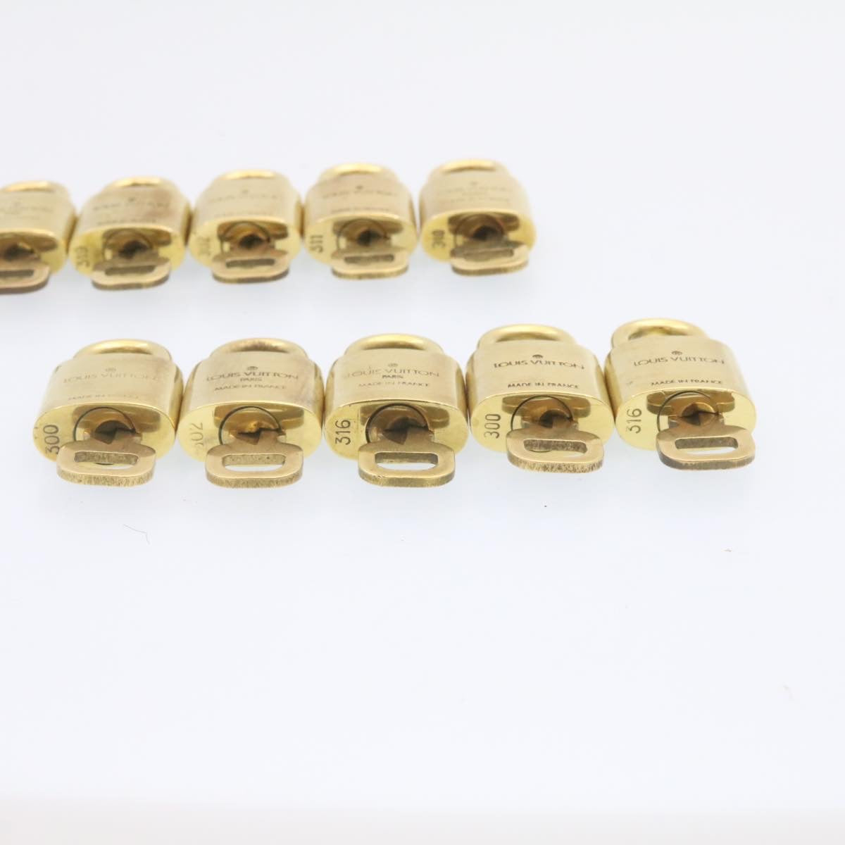 LOUIS VUITTON Padlock 10set Padlock Gold Tone LV am1302g