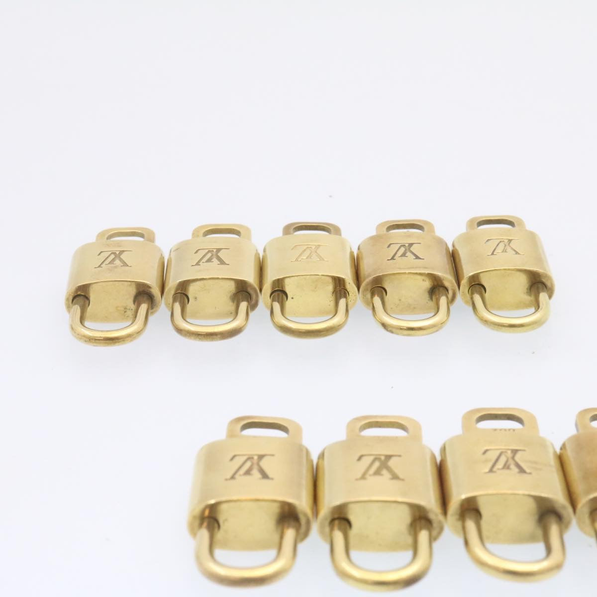 LOUIS VUITTON Padlock 10set Padlock Gold Tone LV am1305g