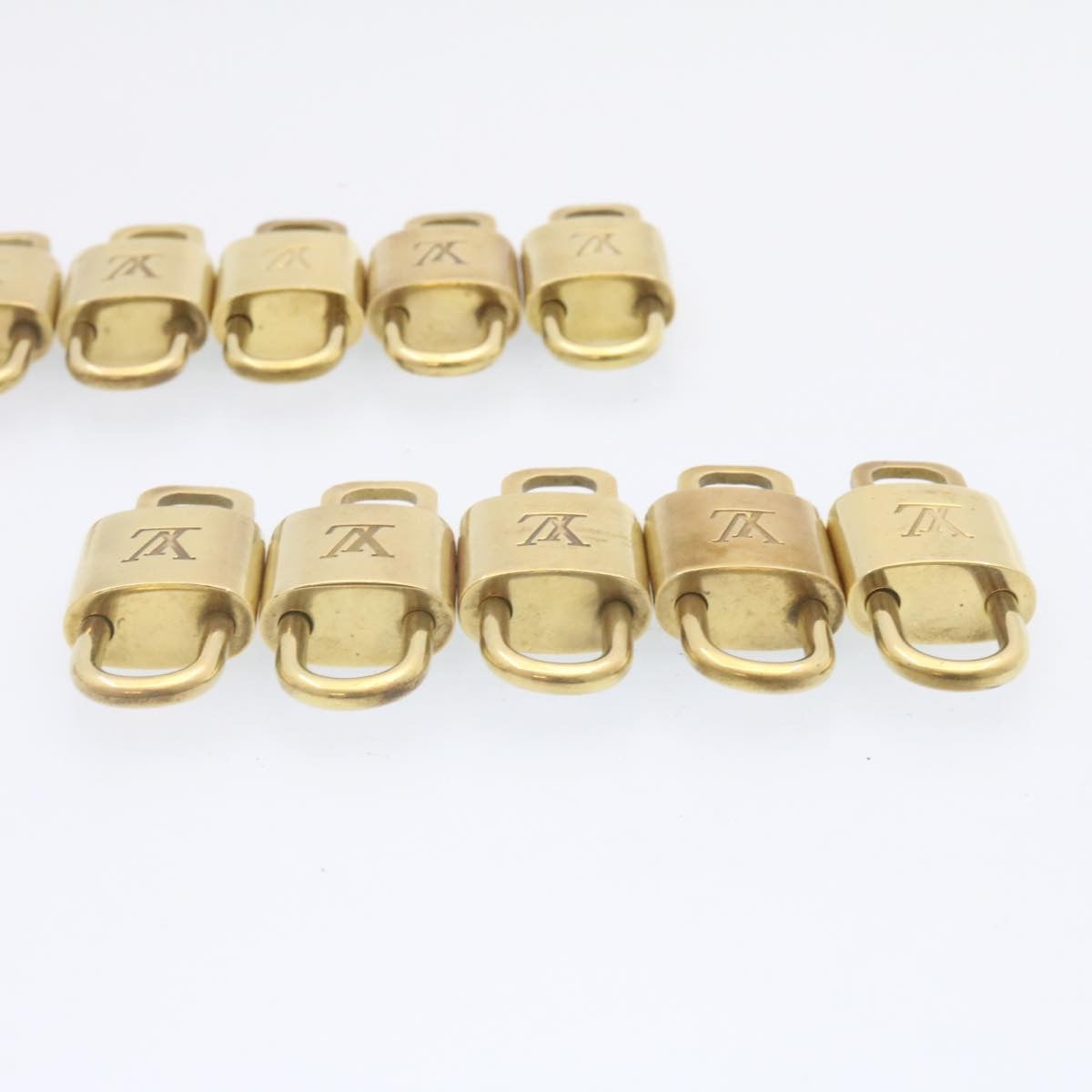 LOUIS VUITTON Padlock 10set Padlock Gold Tone LV am1305g