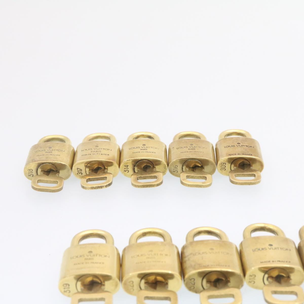LOUIS VUITTON Padlock 10set Padlock Gold Tone LV am1354g