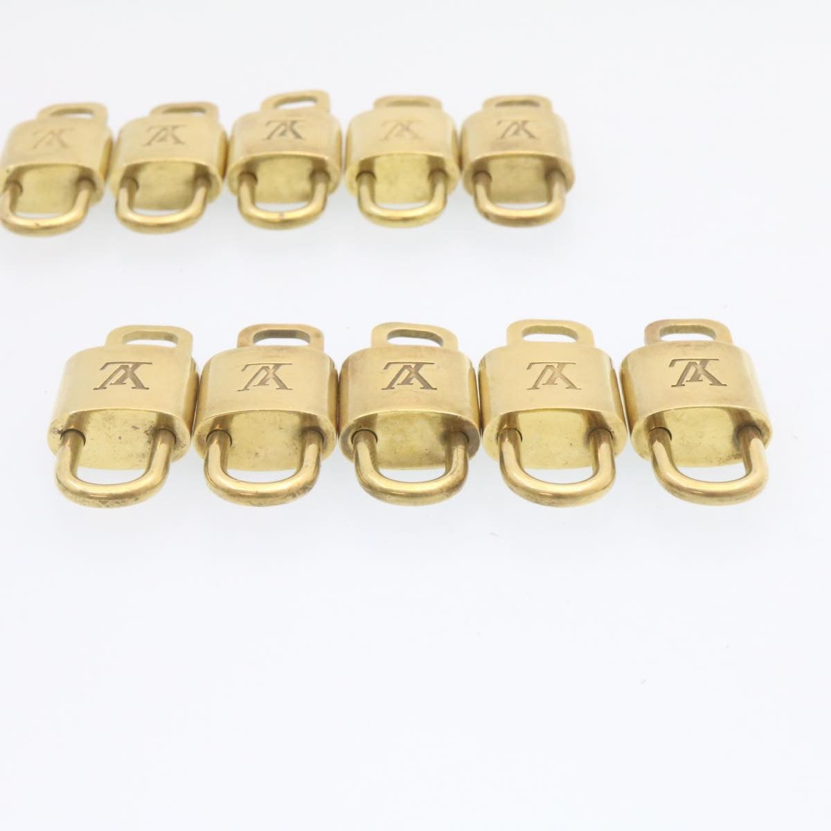 LOUIS VUITTON Padlock 10set Padlock Gold Tone LV am1356g