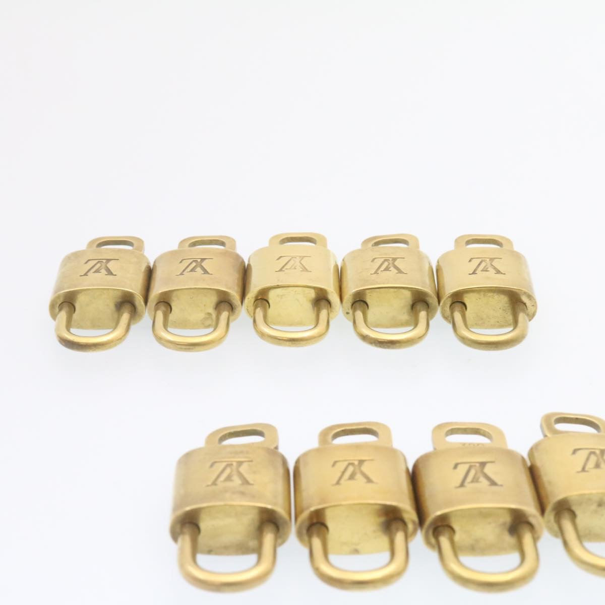 LOUIS VUITTON Padlock 10set Padlock Gold Tone LV am1357g